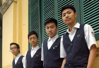 Bộ đồng phục phong cách nhất trong lịch sử trường Chu Văn An
